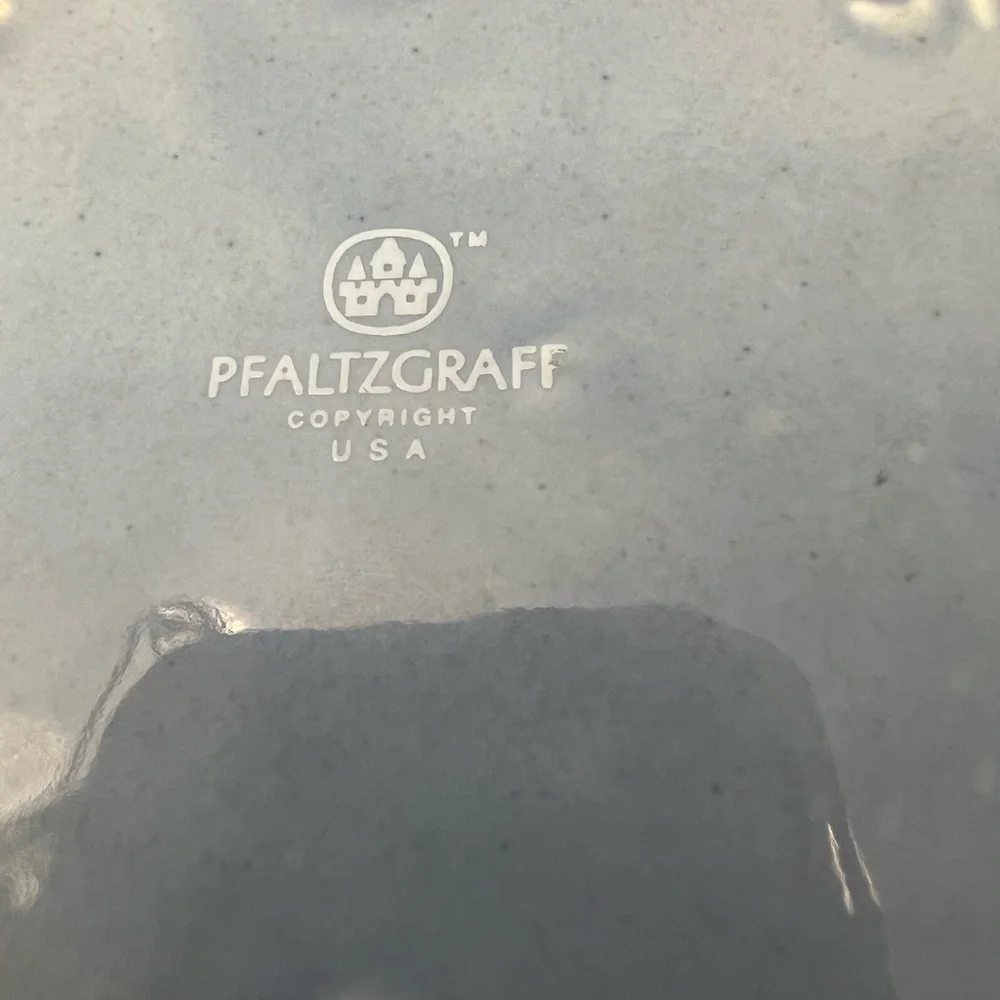 Pfaltzgraff Blue Bouquet, Gazebo, 2 Quart Casserole Bowl